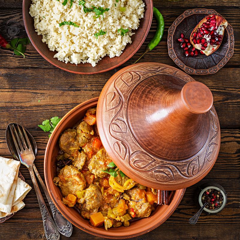 طاجين اللحم بالبرقوق