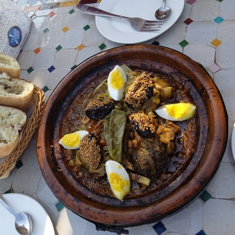 طاجين الدجاج بالزيتون